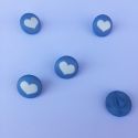 Bouton coeur bleu