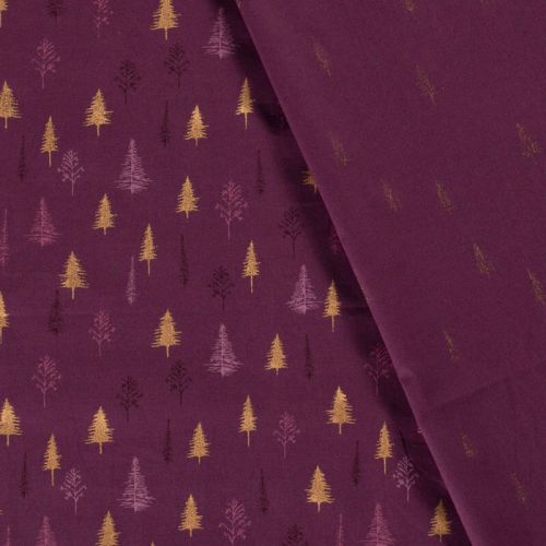 Tissu forêt de sapins glitter fond bordeaux Tissu forêt de sapins glitter fond bordeaux
